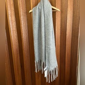 Urban Outfitters Grey Fringe Scarf (WITH TAGS)